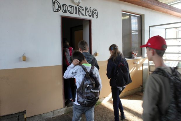Exkurze biofarma Agrofyto - dojírna